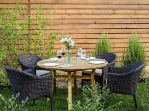 Кофейный комплект с креслами для сада, террасы, кафе MODENA (4 персоны)